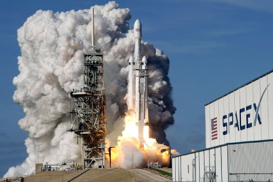 SpaceX收盘上涨近1%,终结三连跌